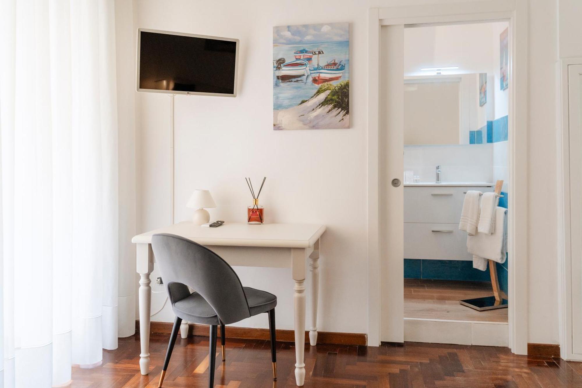 Piazza Tasso Suite Sorrento Bagian luar foto